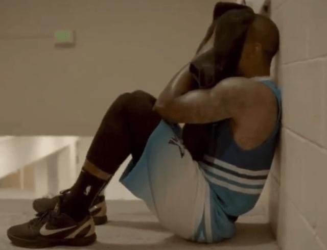 B体育赛事机构-他们放弃了我！小IT泪崩的背后 是30岁男人的无奈