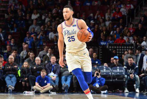 B体育官方-交易吗？高管对西蒙斯意见不一 里弗斯：他需要进步